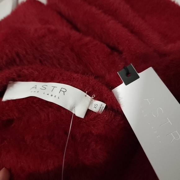 ASTR The Label Fuzzy Square Neck Long Sleeve Cropped Pullover Sweater New XS - Picture 12 of 13